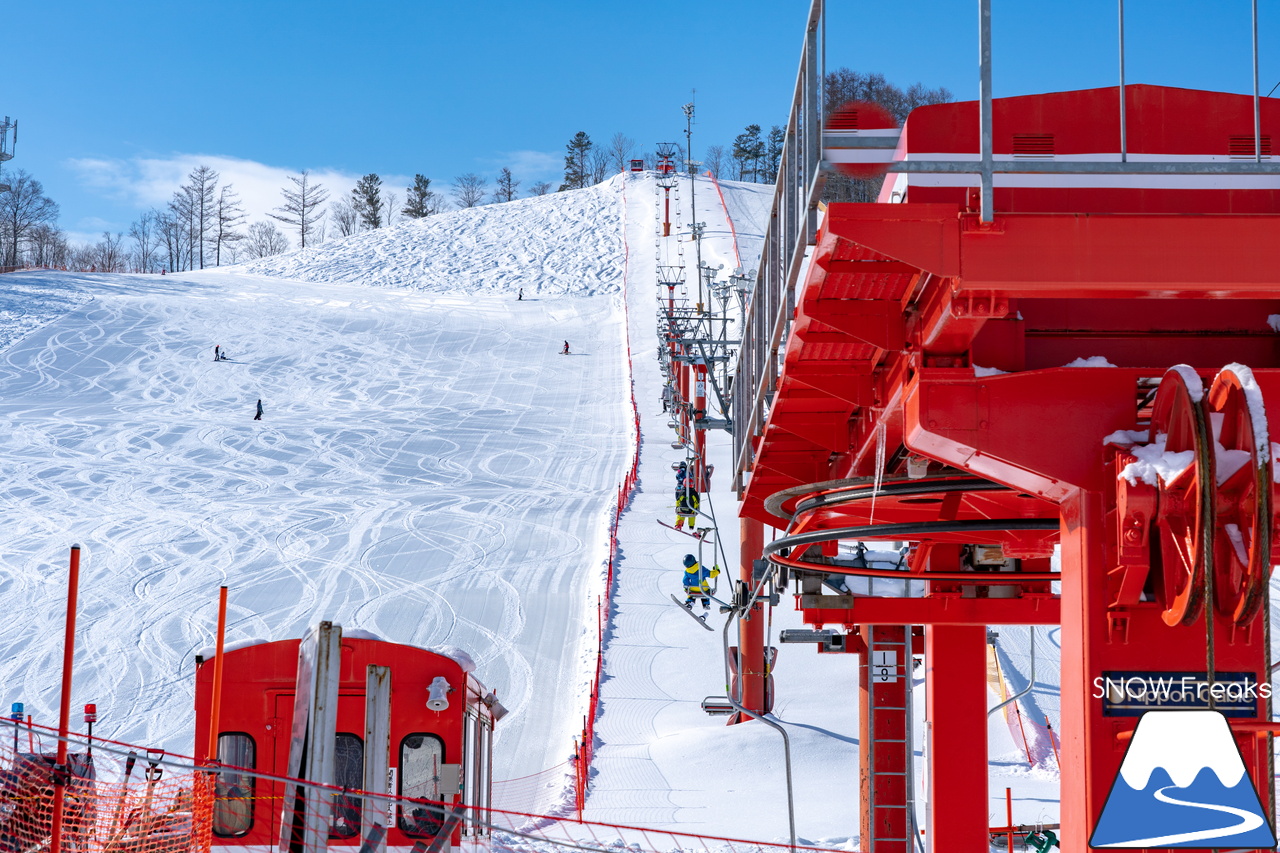 オホーツク・ローカルスキー場巡り。｜晴天粉雪の『佐呂間町営スキー場』から流氷を望む『湧別町五鹿山スキー場』へ！